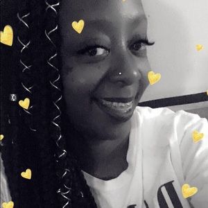 Meet your Posher, Antonia